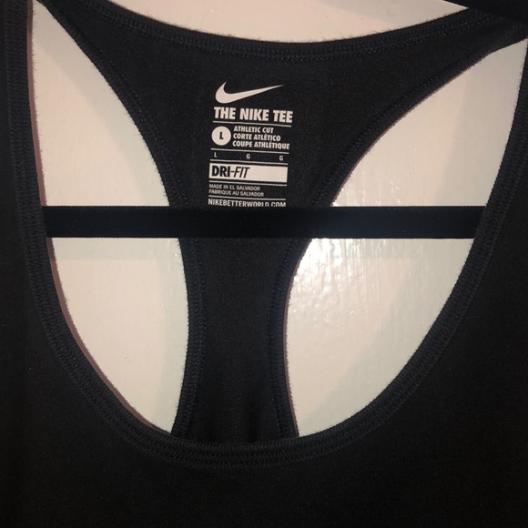 Nike Dri Fit tank - Picture 2 of 2